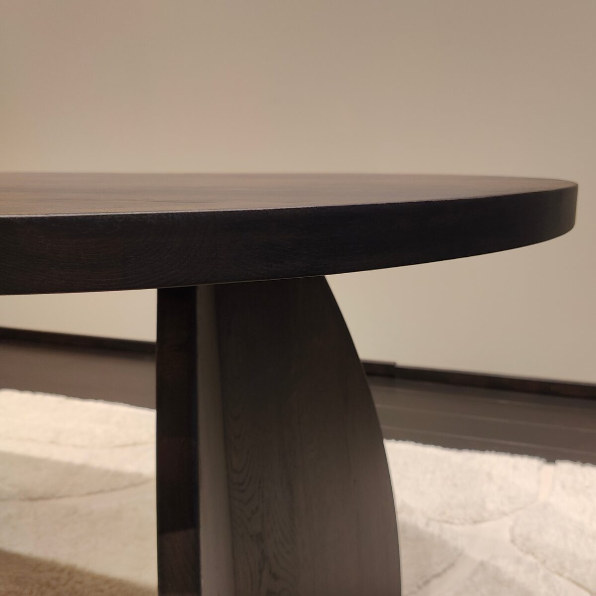 Eettafel Aragon Plat Ovaal 300×110| V-poot | Maatwerk mogelijk