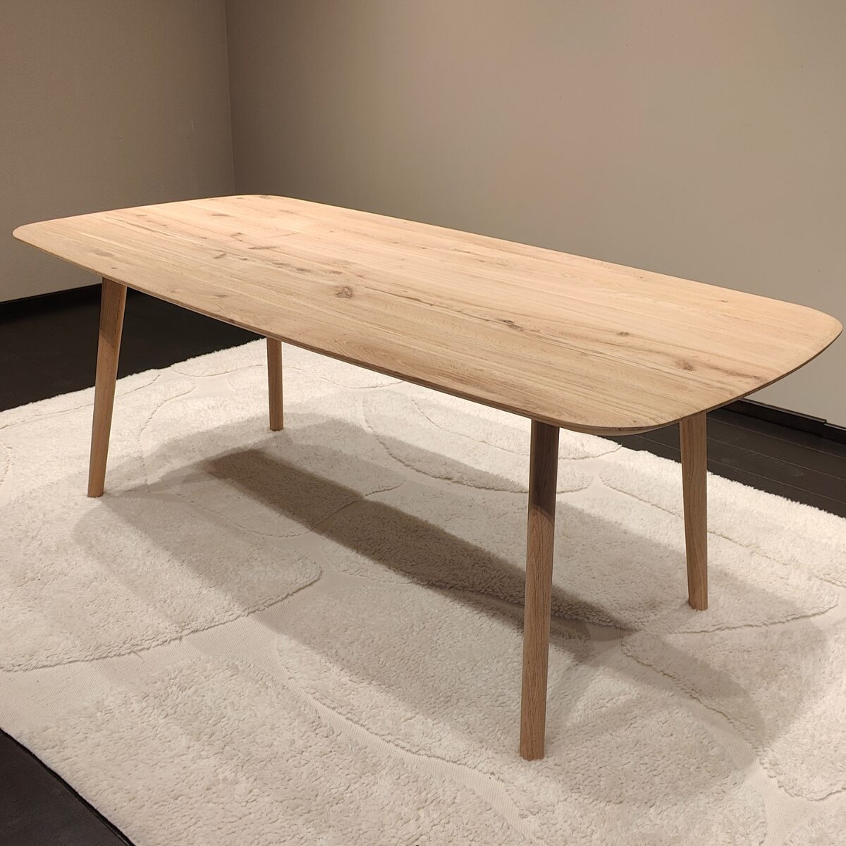 Eettafel Izmir Deens Ovaal Deluxe 200×100 | Hoekpoten | Maatwerk mogelijk