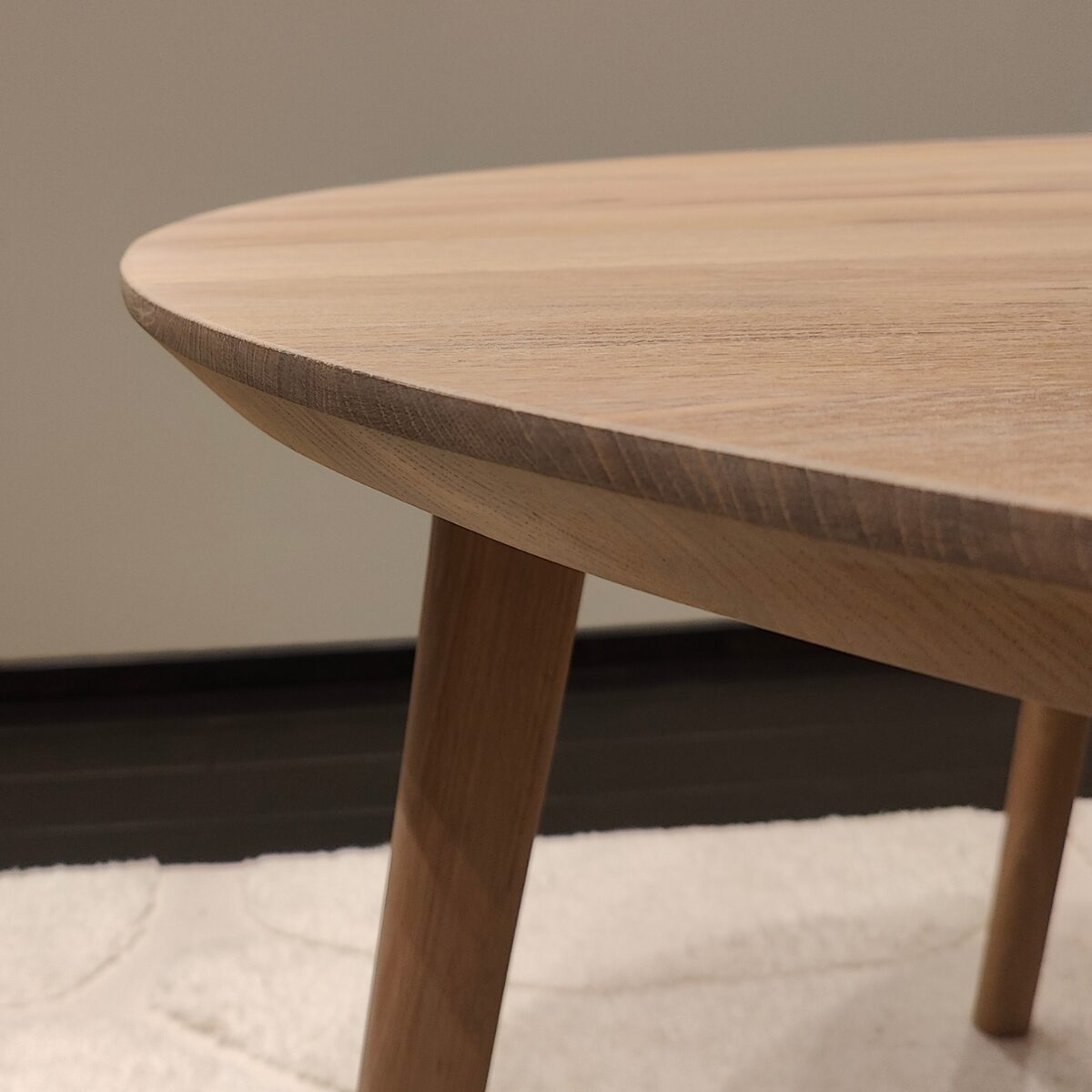 Eettafel Malta Rond Ø140 | Hoekpoten | Maatwerk mogelijk