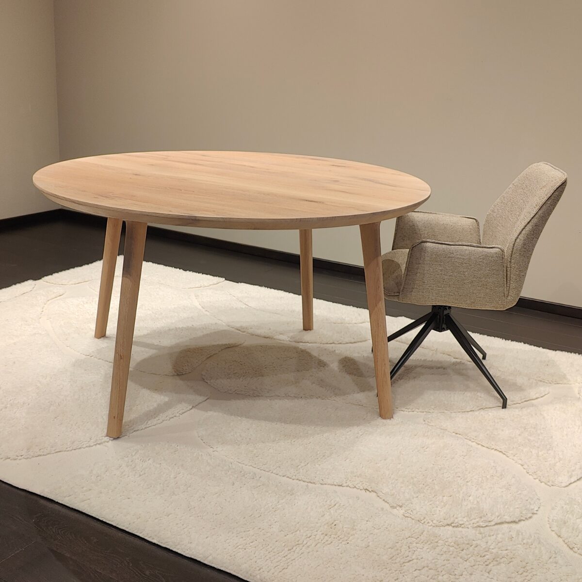 Eettafel Malta Rond Ø140 | Hoekpoten | Maatwerk mogelijk