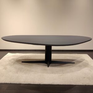 Eettafel Elche Organisch 240x120 | Kolompoot | Maatwerk mogelijk